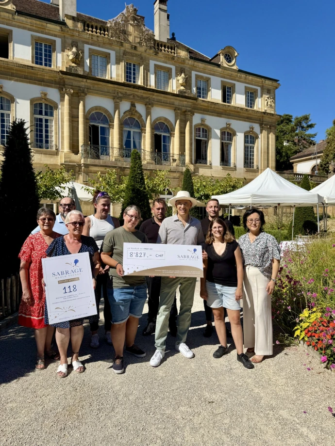 Photo avec le chèque